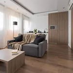 Central Warsaw Apartment - Great Location - Modern Studio - Wronia 45B