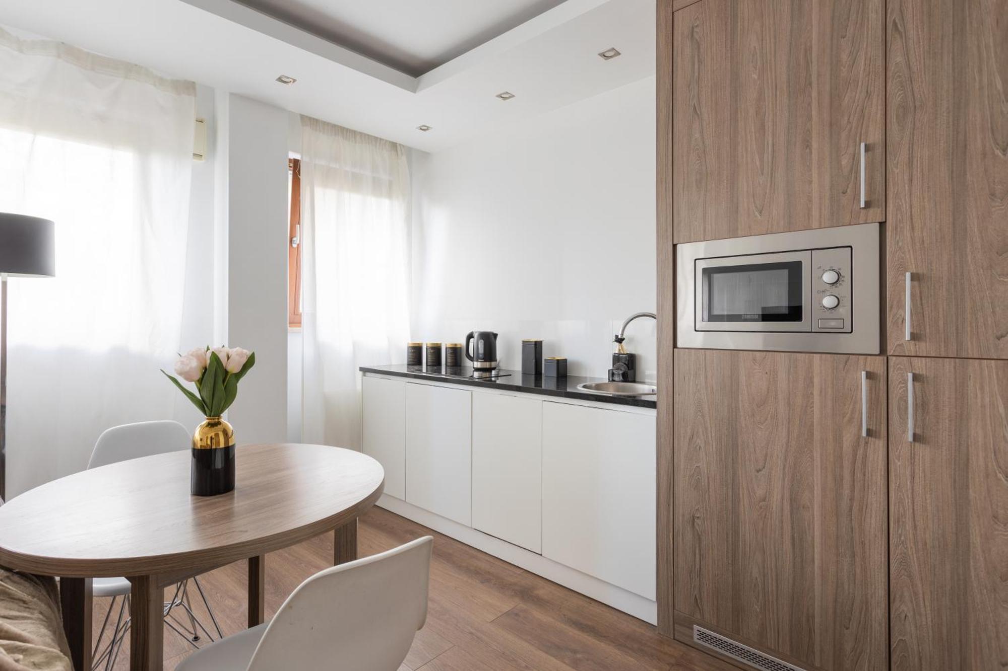 - Great Location - Modern - Wronia 45b